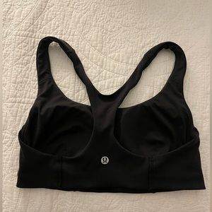 black lululemon sports bra